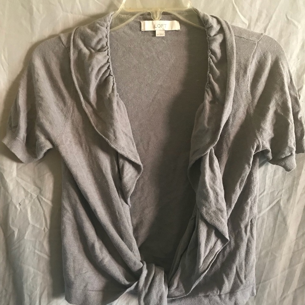 Ann Taylor LOFT open short sleeve ruffle top